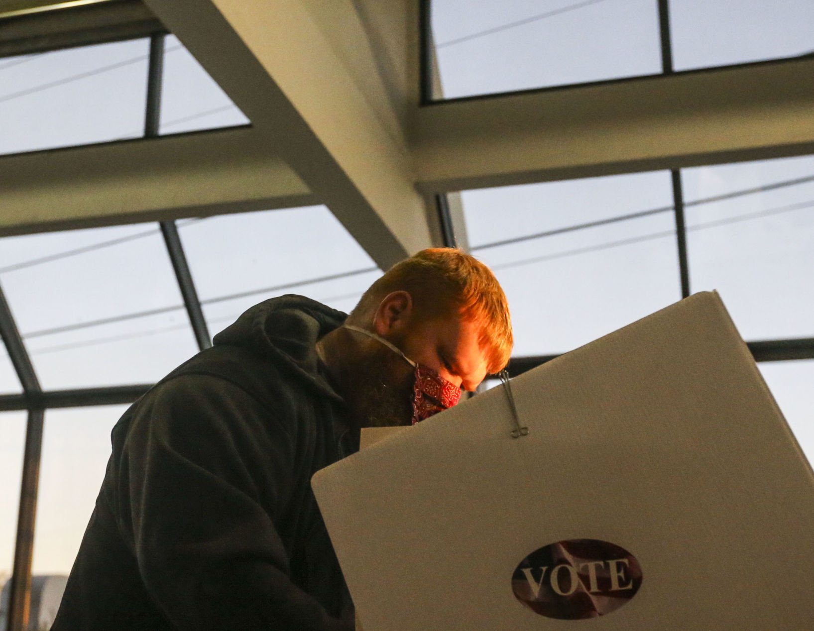 110320-qct-voting-jg-13.JPG